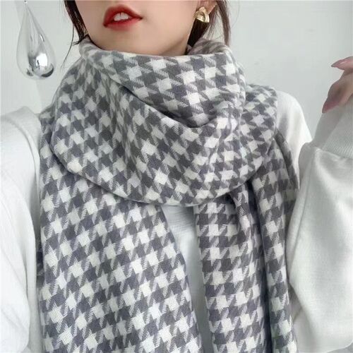 THSS2543: Grey: Small Narrow Houndstooth Scarf